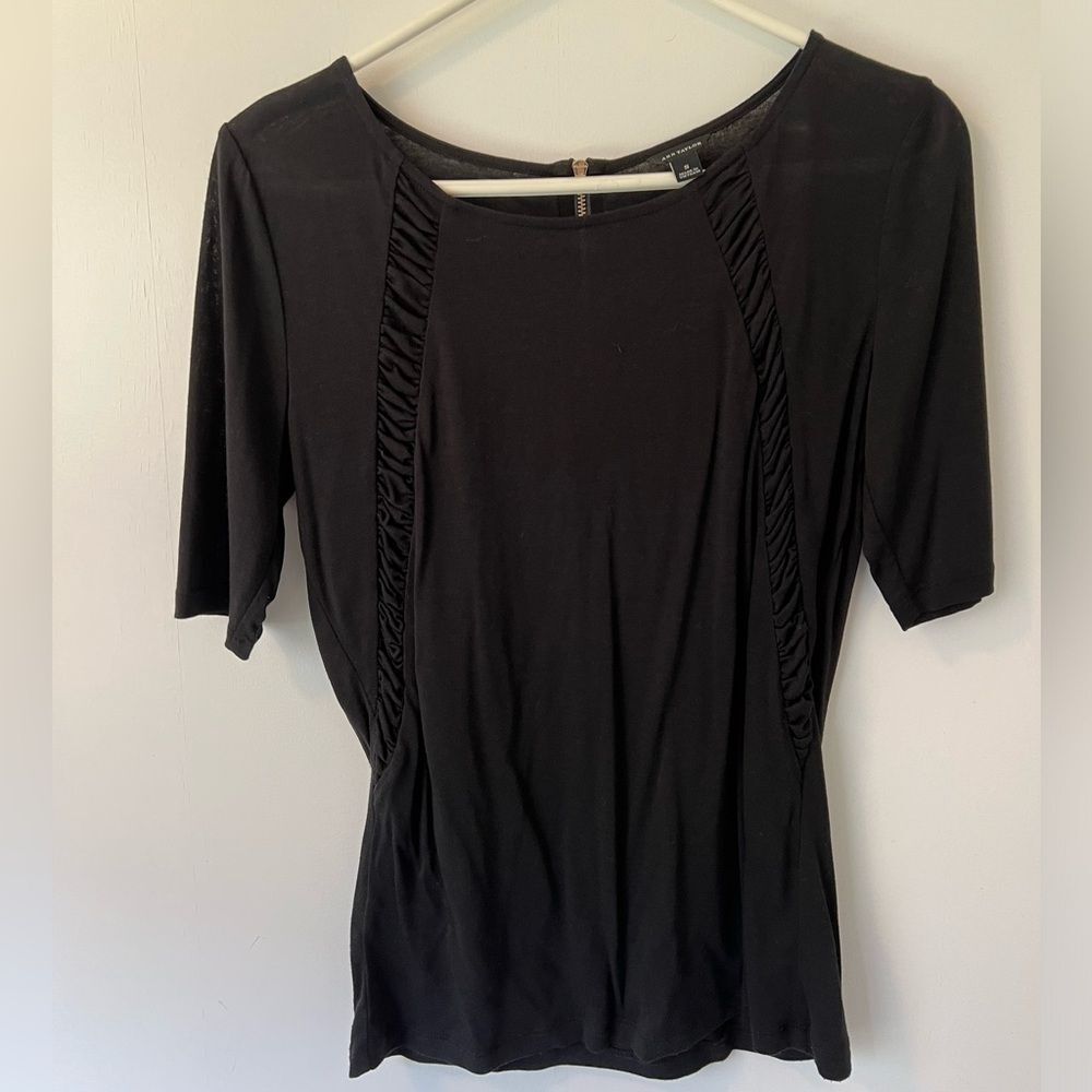 Ann Taylor T-Shirt with Ruching detail